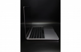 Apple MacBook Pro 13″ 2020 M1 256 GB Space Gray 87% akku - 12 HÓ GARANCIA
