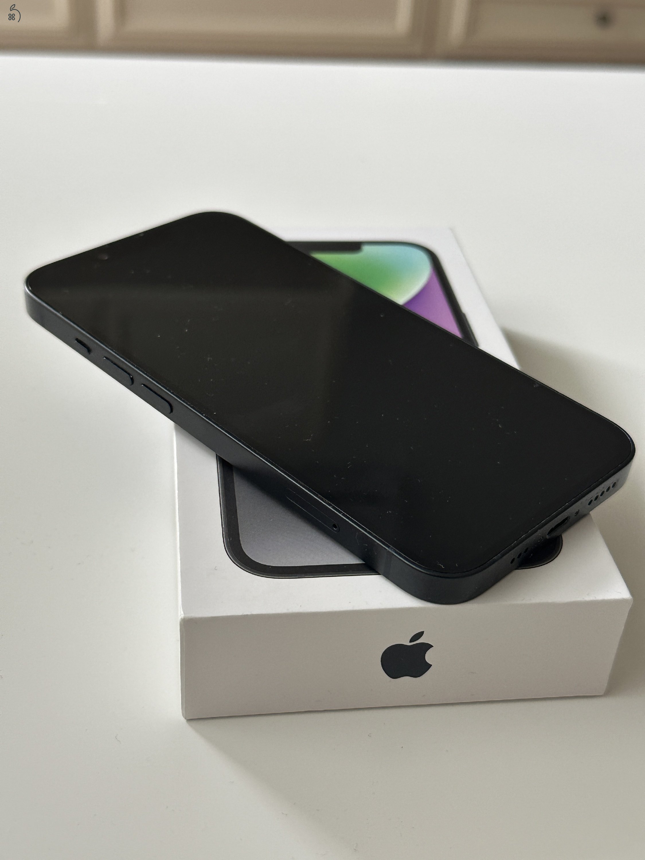 GYÖNYÖRŰ iPhone 14 éjfekete 128gb, 100% Akku