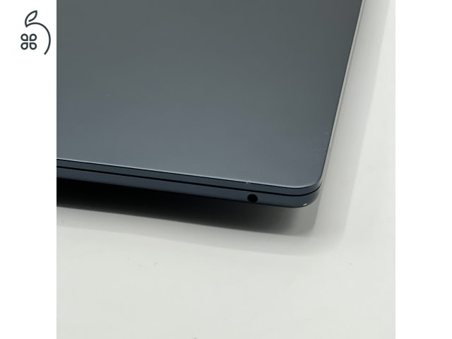 MacBook Air 15″ 2024, M3 8 Core, 16 GB RAM, 10 core GPU, 512 GB SSD, Midnight 27% Áfás, 0424AB 