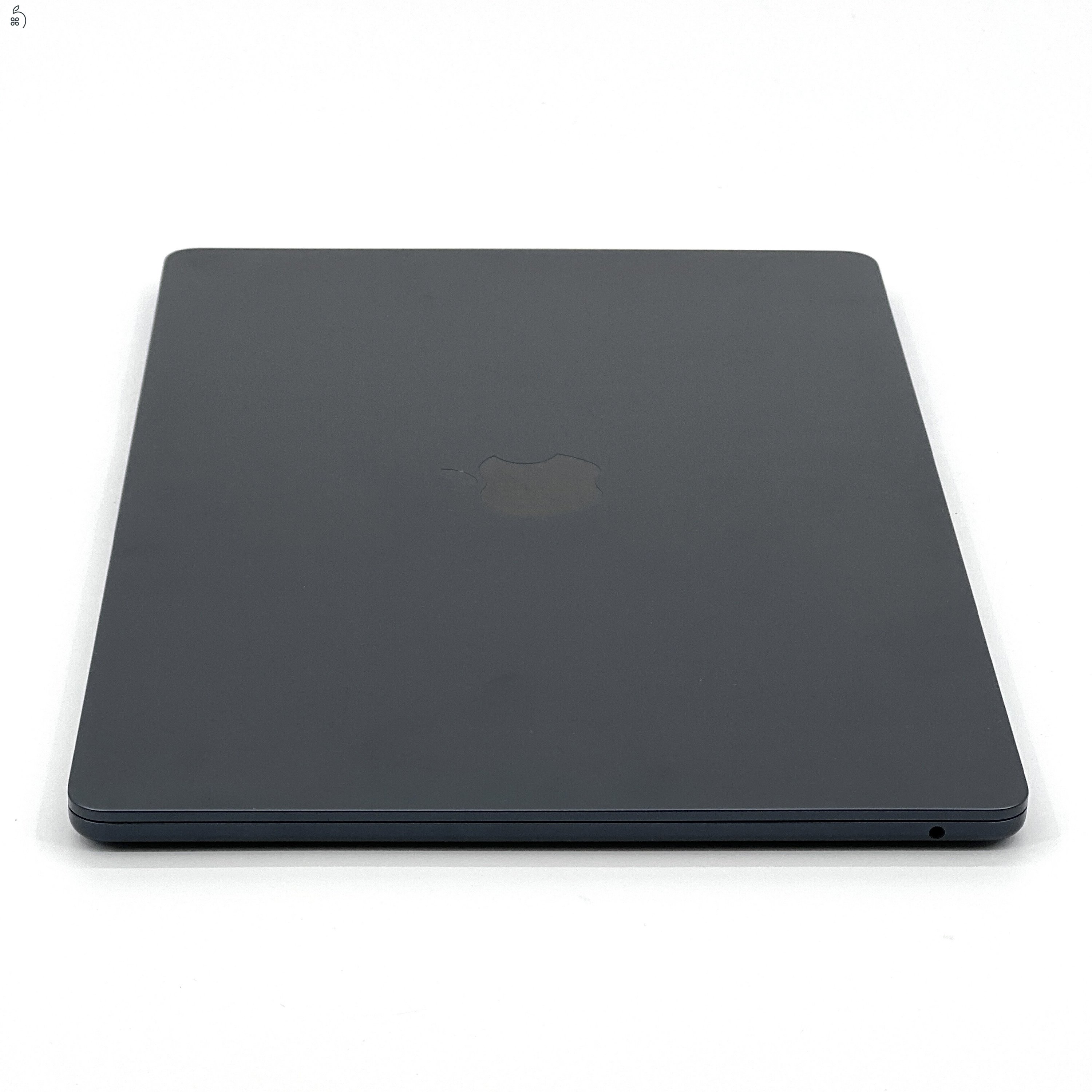 MacBook Air 15″ 2024, M3 8 Core, 16 GB RAM, 10 core GPU, 512 GB SSD, Midnight 27% Áfás, 0432AB 