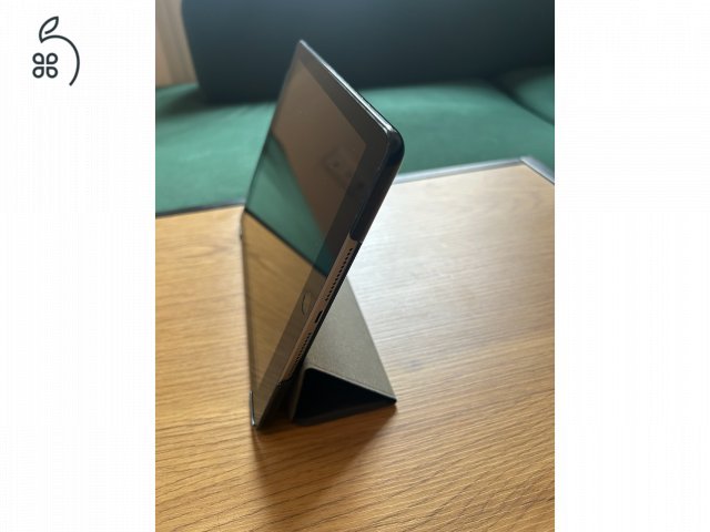 Apple iPad (6. generáció) Silver – 32GB – Wi-Fi + Cellular