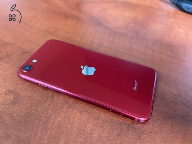 iPhone SE 64 GB PRODUCT(RED) – akku cserélve, eredeti töltőkábellel
