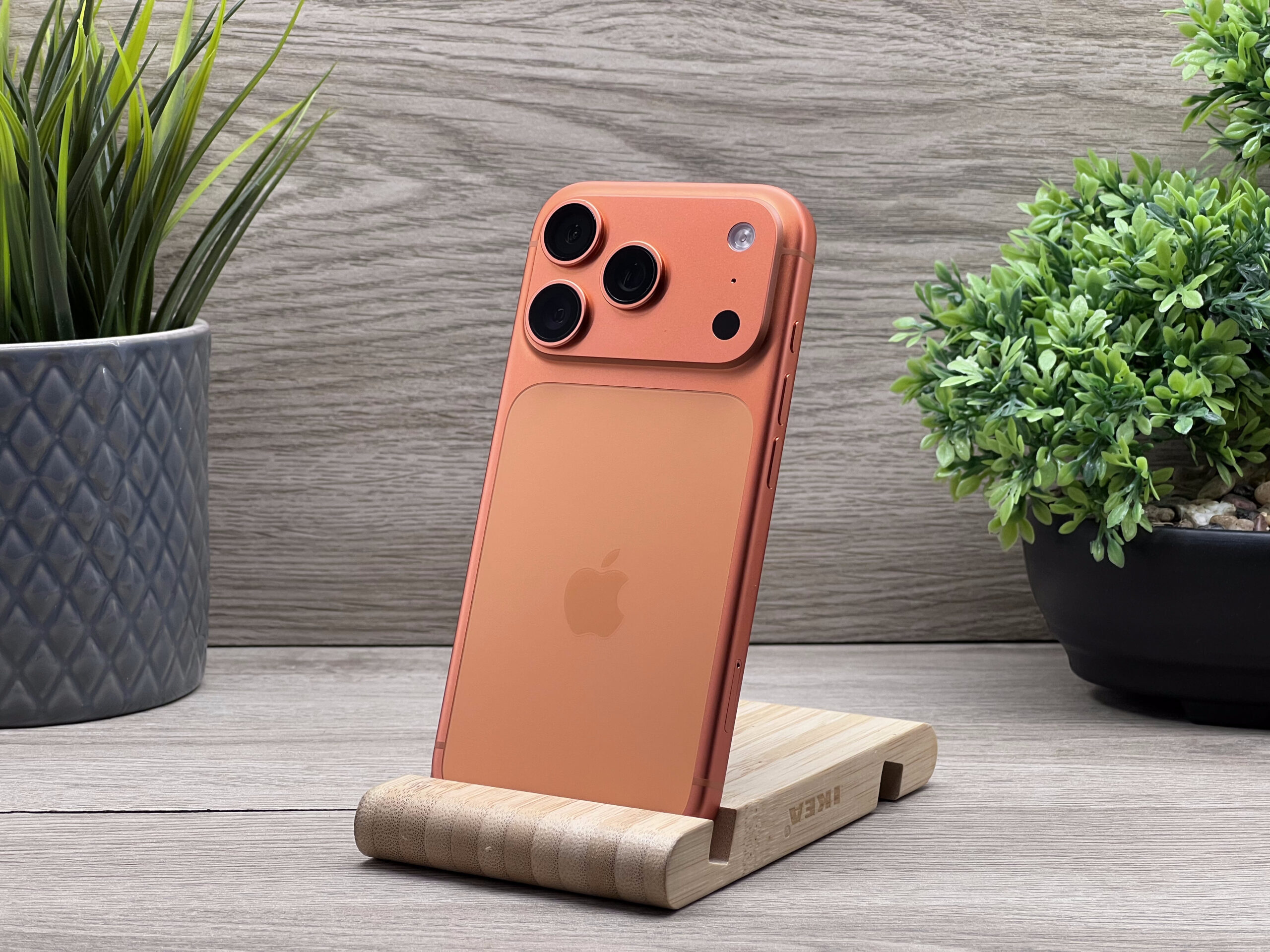 Hibátlan iPhone 17 Pro Cosmic Orange 256GB 2 ÉV Garanciával 100%