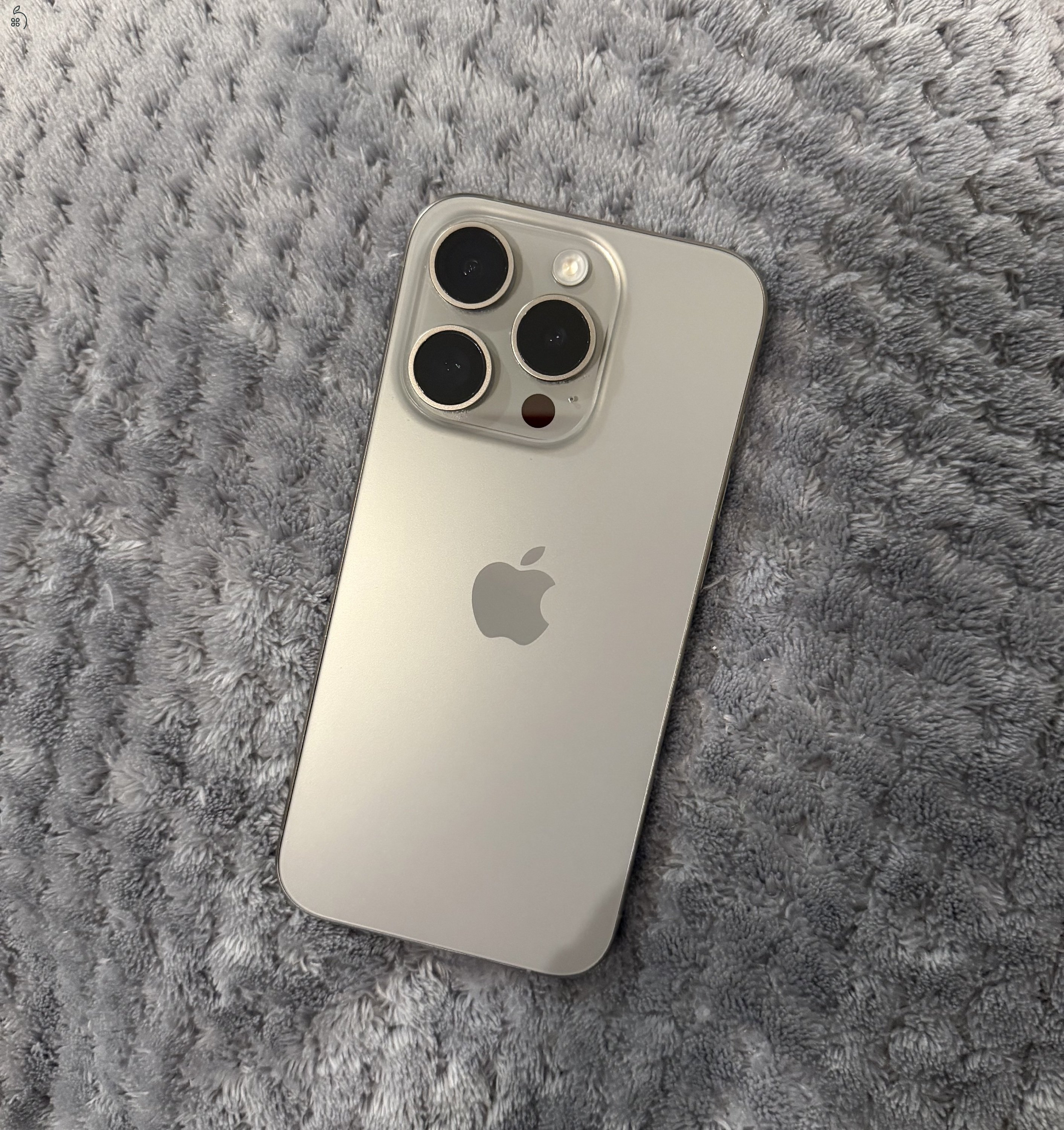 Eladó iPhone 15 pro 