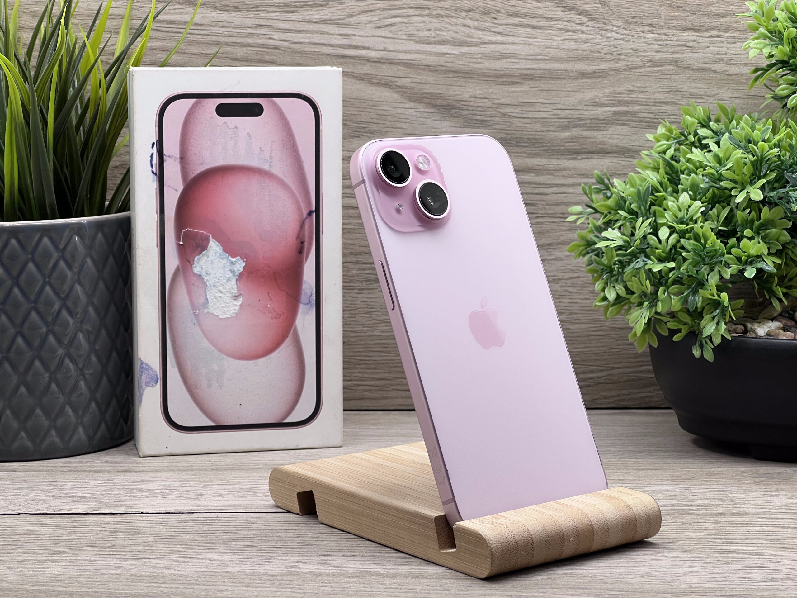 Hibátlan iPhone 15 Pink 128GB 2 ÉV Garanciával 100%