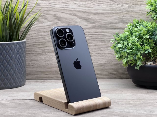 iPhone 15 Pro Black Titanium 128GB 2 ÉV Garanciával 93%