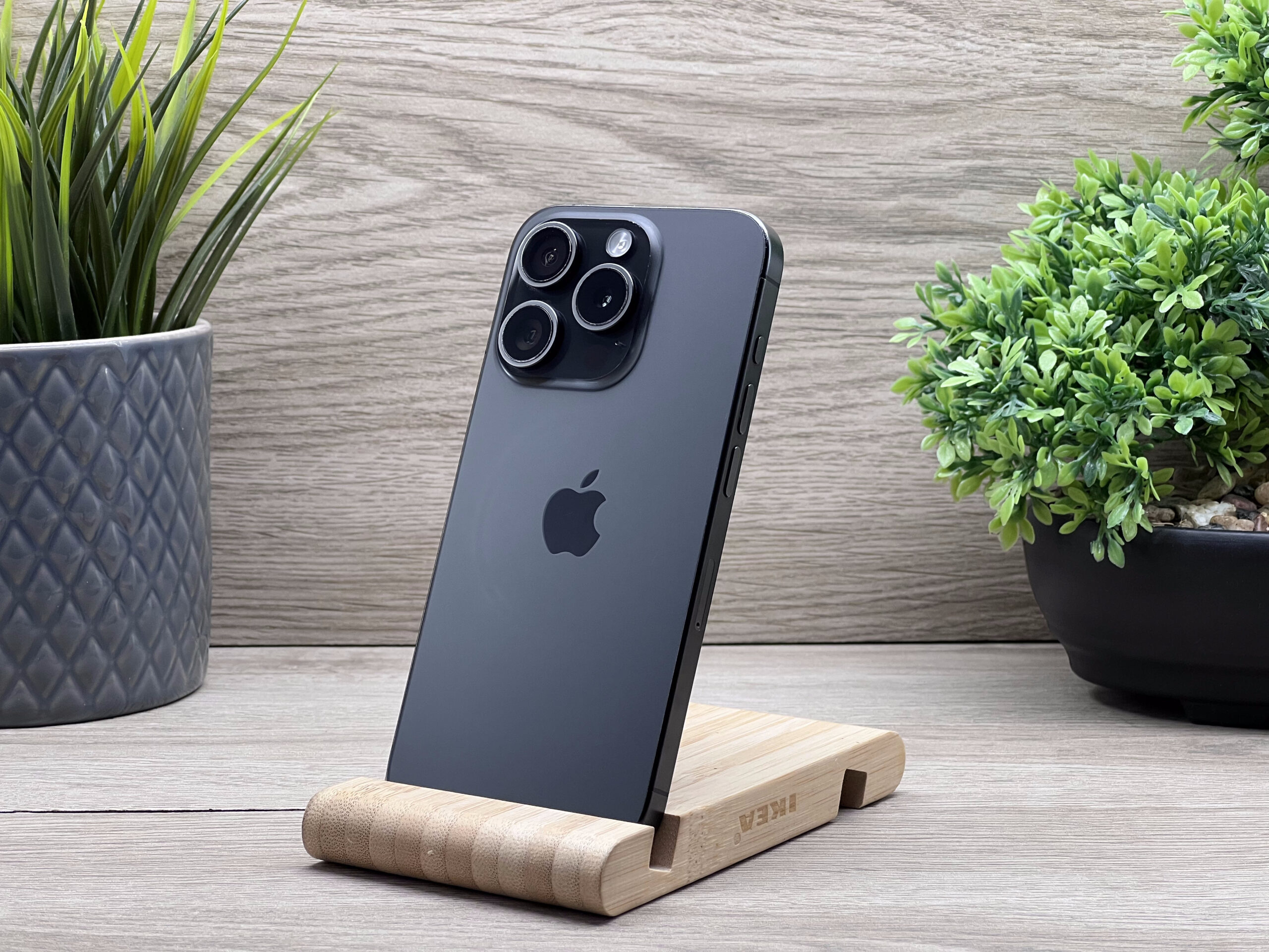 iPhone 15 Pro Black Titanium 128GB 2 ÉV Garanciával 93%