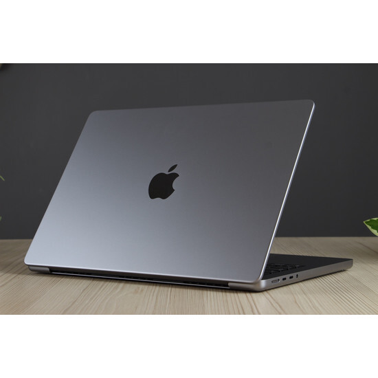 Használt Apple MacBook Pro 14