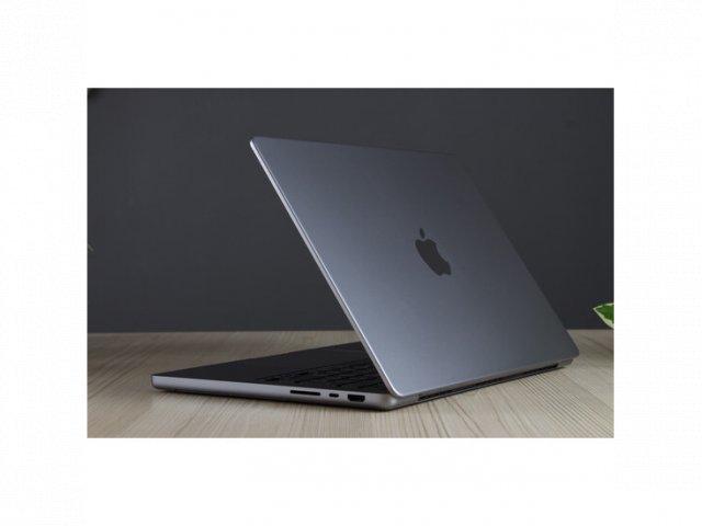Használt Apple MacBook Pro 14