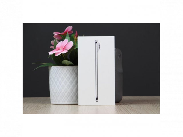 Új Apple iPhone Air 1TB Cloud White US-7266