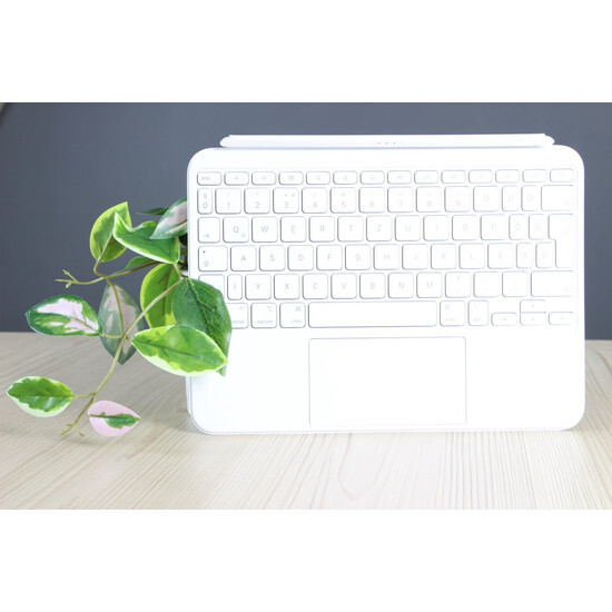 Használt Magic Keyboard Folio iPad 10.gen. HUN A+ US-8228