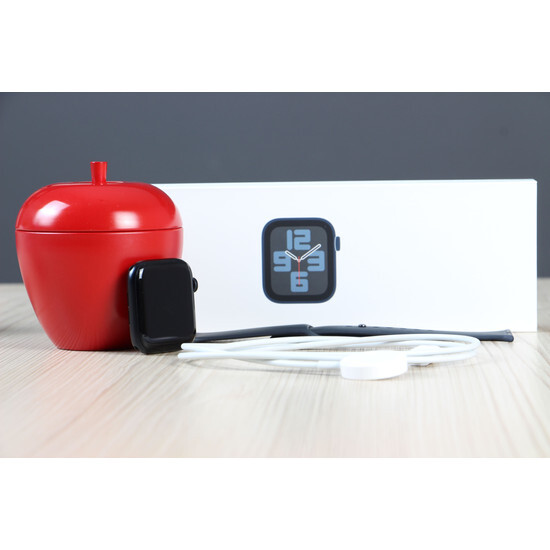 Használt Apple Watch SE2 44mm GPS Midnight A US-7724