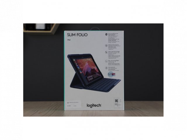 Újszerű Logitech Slim Folio for iPad Air / Air 2 9.7