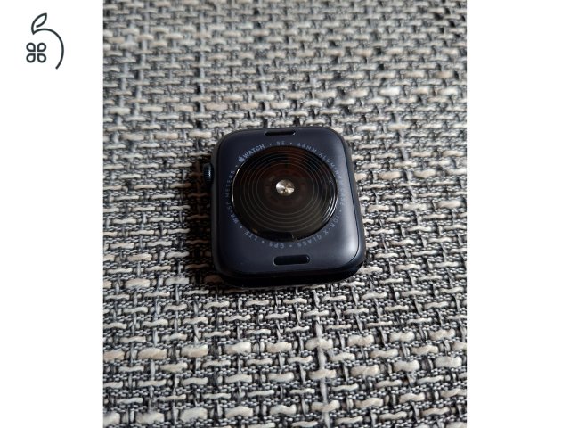Apple Watch SE 2022 (2nd gen) Midnight (éjfekete) 44 mm Cellular + Ajándék szíjak