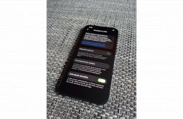 iPhone 13 Midnight (éjfekete) 128 GB kártyafüggetlen + Ajándék tokok