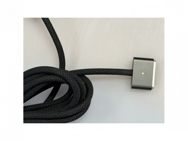 Használt USB-C adapter 70W Magsafe 3 kábellel