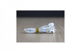 Újszerű Apple EarPods 3,5 mm-es jack csatlakozóval