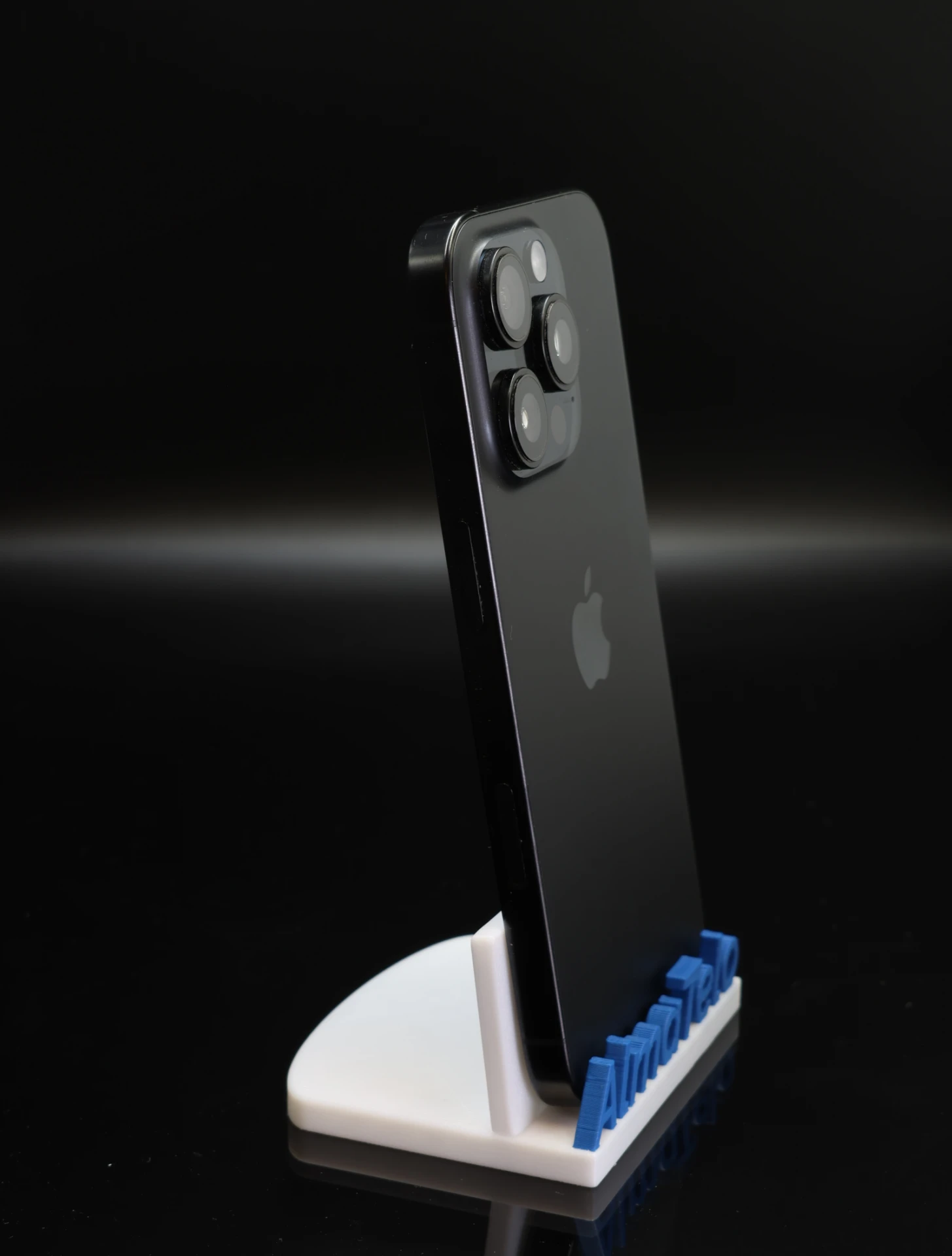 Apple iPhone 16 Pro 128 GB Black Titanium 99% akku - 12 HÓ GARANCIA