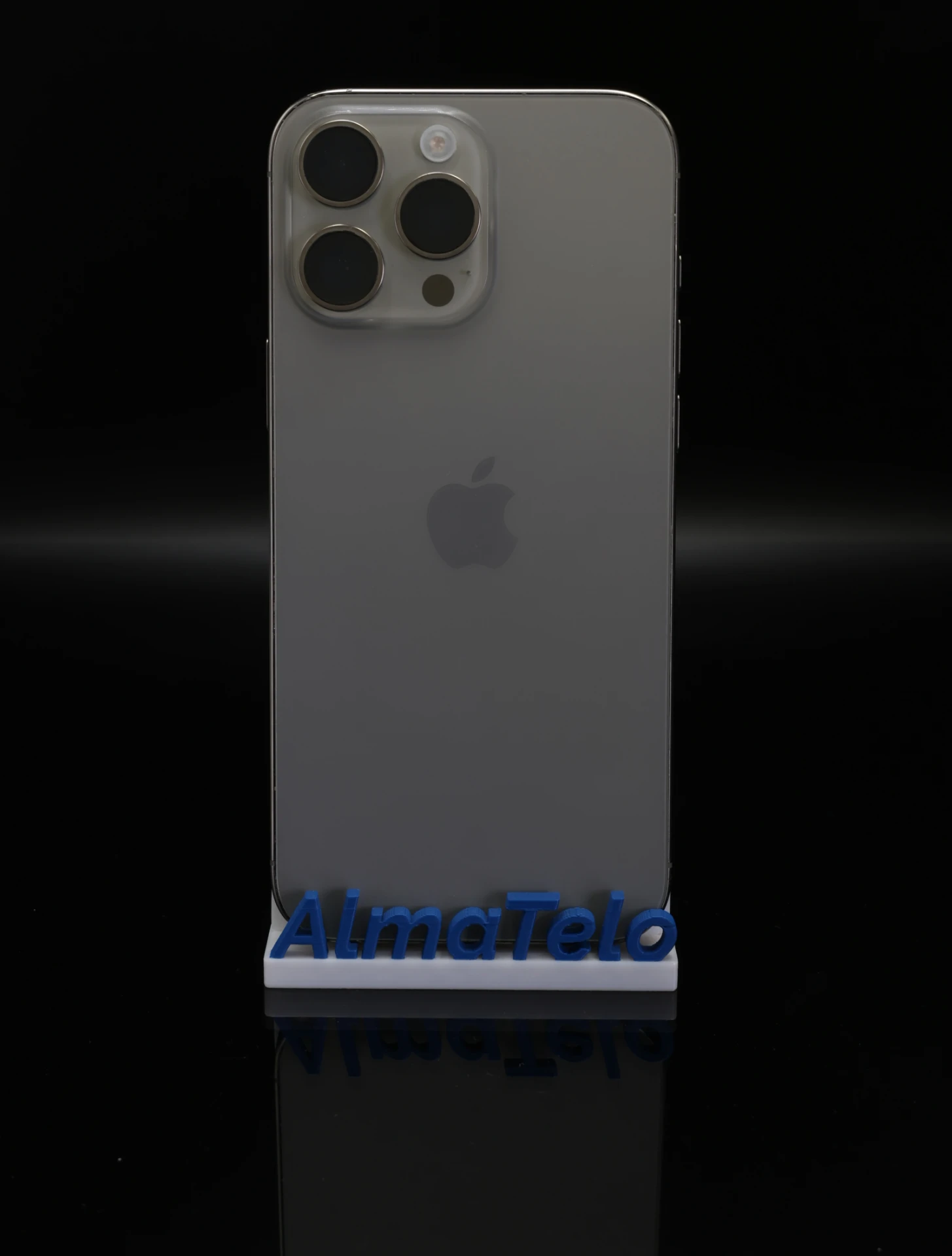 Apple iPhone 16 Pro Max 256 GB Natural Titanium 9% akku - 12 HÓ GARANCIA