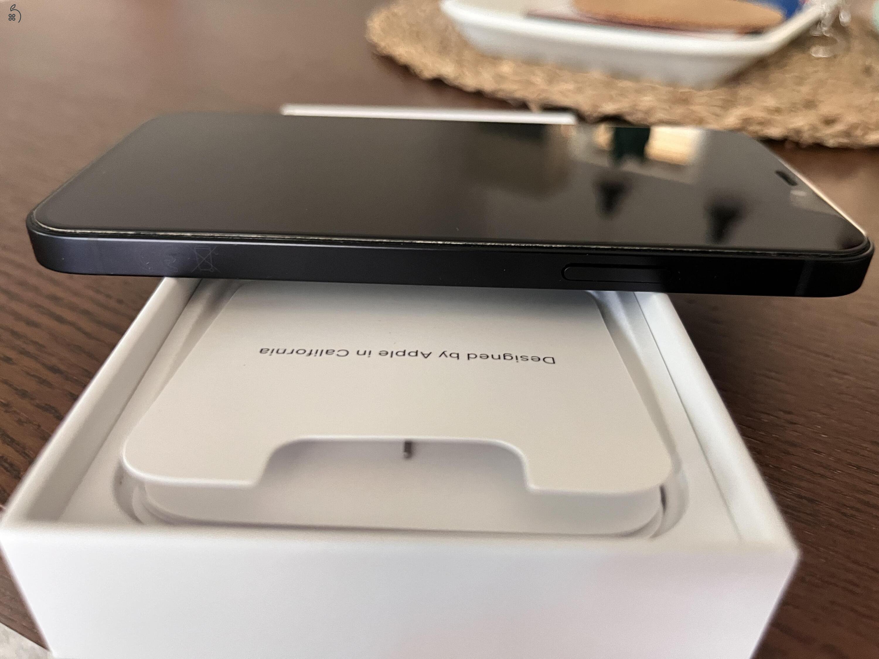 FÜGGETLEN iPhone 12 Black 128GB