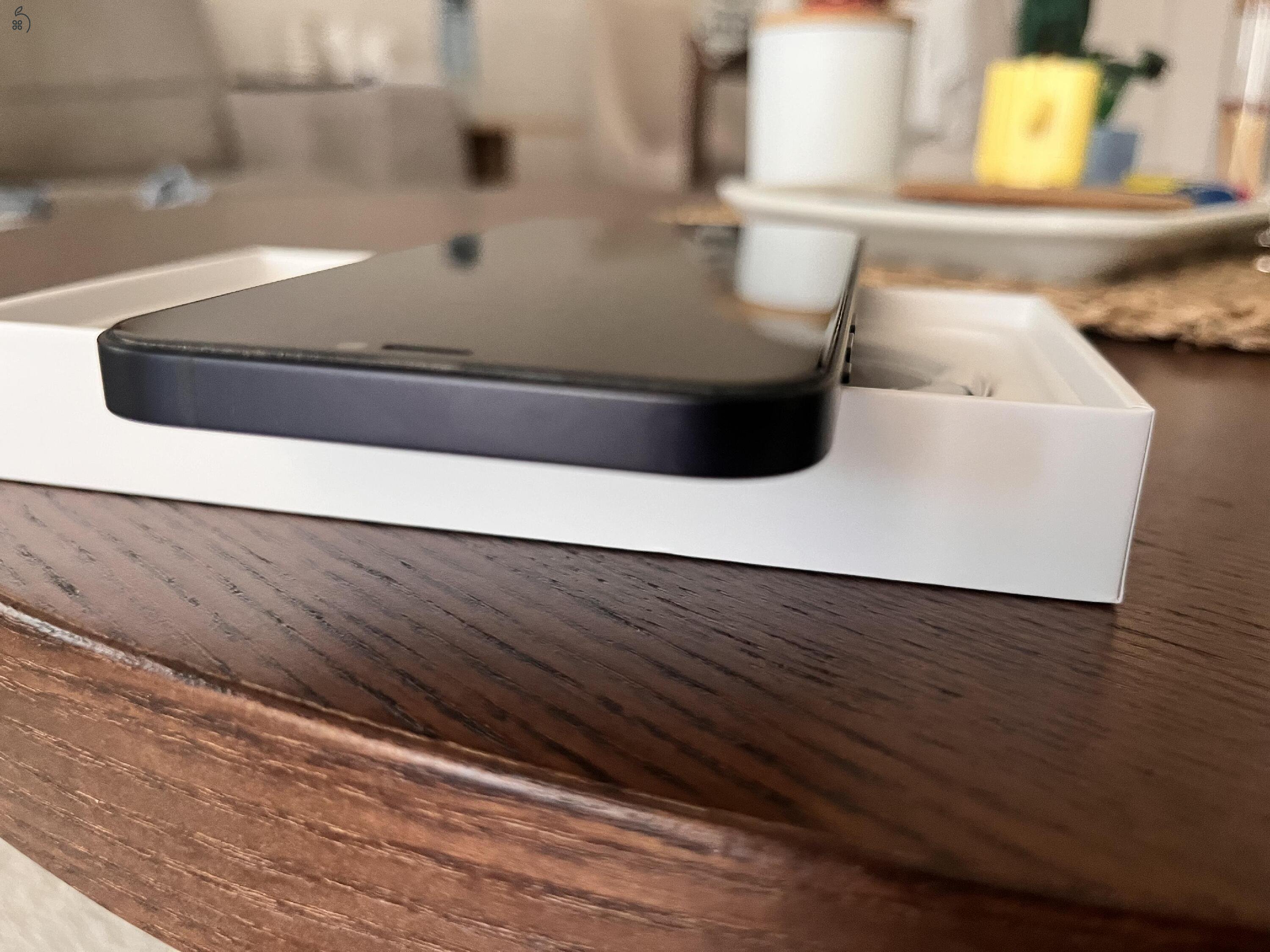 FÜGGETLEN iPhone 12 Black 128GB