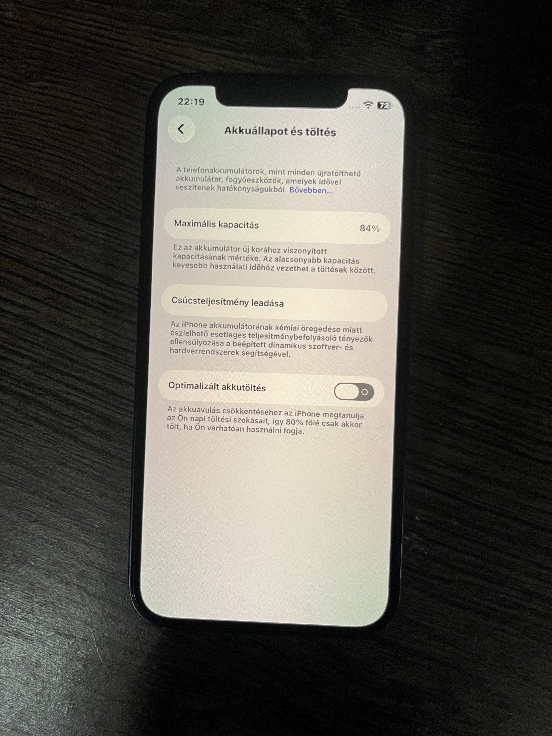 iPhone 12 64GB, 84% gyári akku, független, megkímélt 