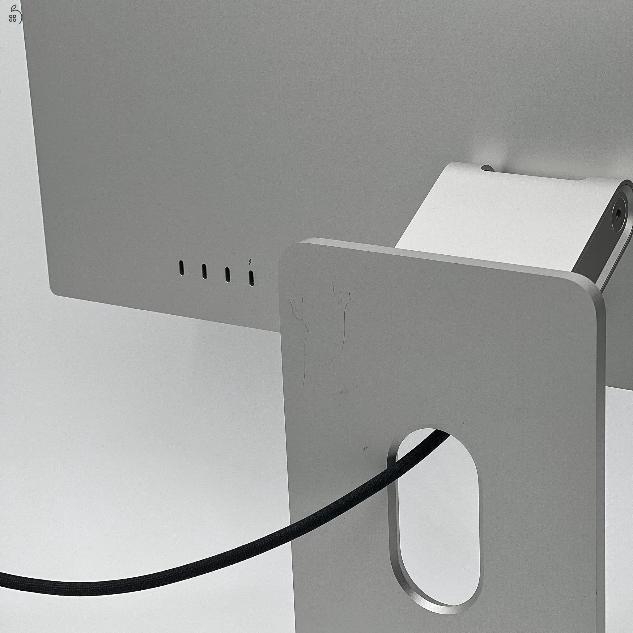 Apple Studio Display 27