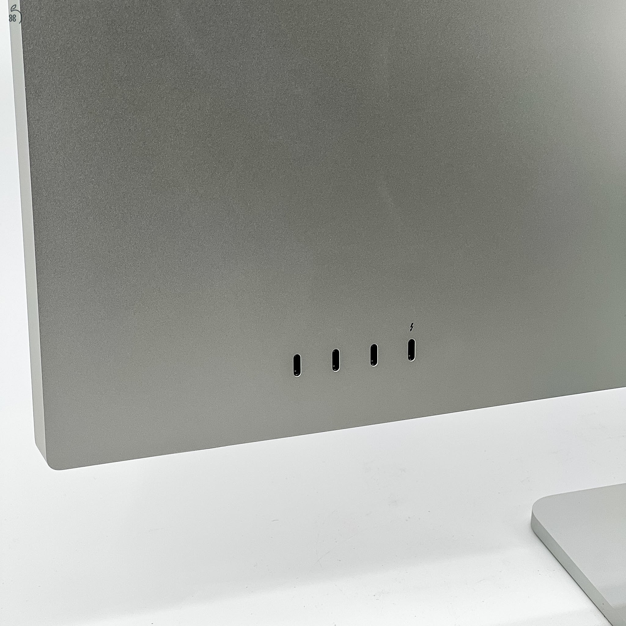 Apple Studio Display 27