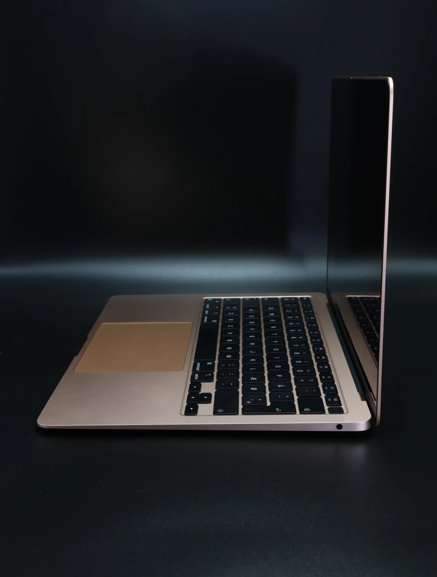 Apple MacBook Air 13″ 2020 M1 256 GB Gold 86% akku - 12 HÓ GARANCIA