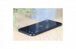 Használt Apple iPhone SE 2022 128GB midnight C+ US-8171