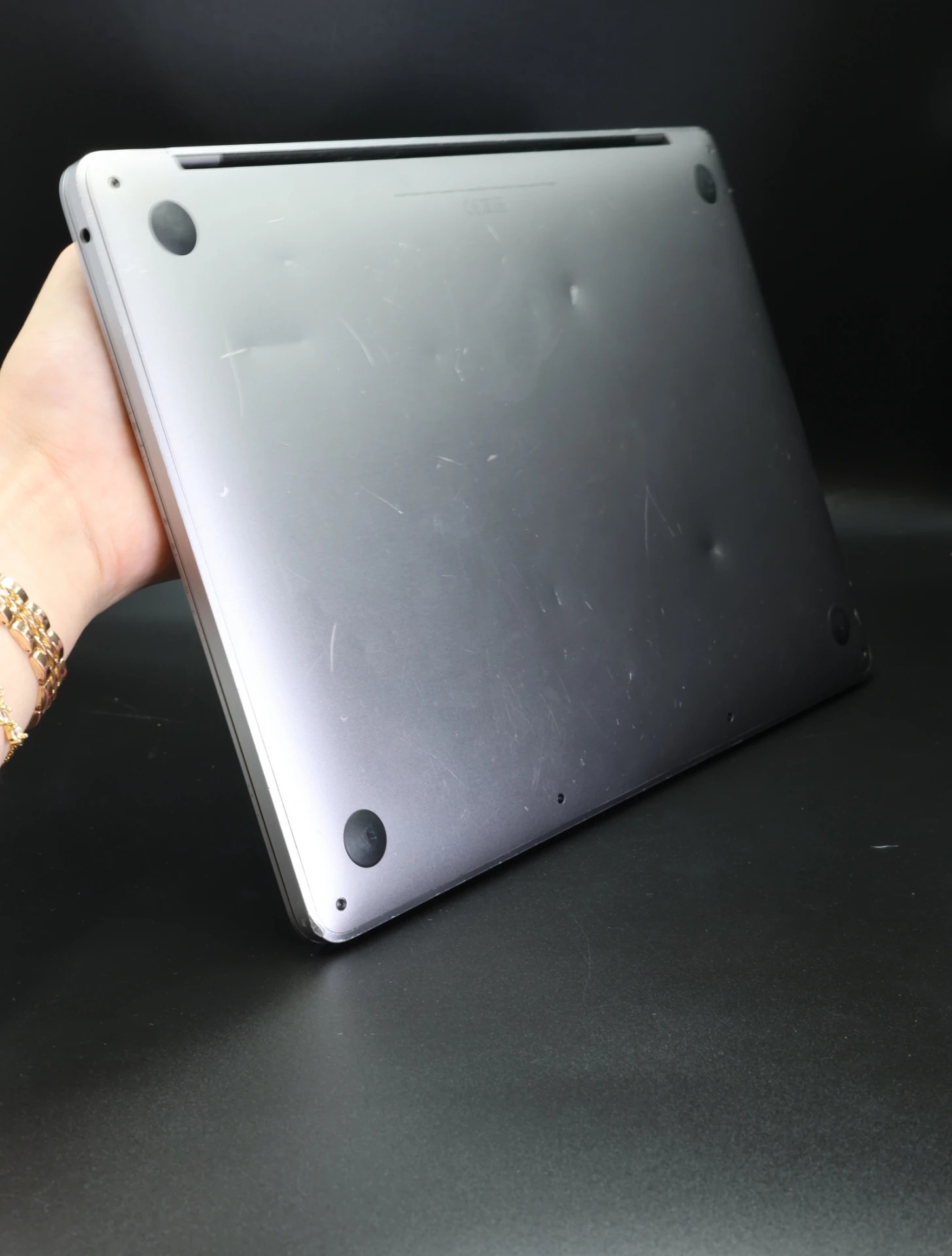Apple MacBook Pro 13″ 2020 M1 256 GB Space Gray 93% akku - 12 HÓ GARANCIA