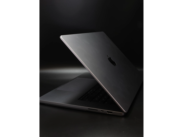Apple MacBook Pro 16″ 2021 M1 Pro 1TB Space Gray 89% akku - 12 HÓ GARANCIA