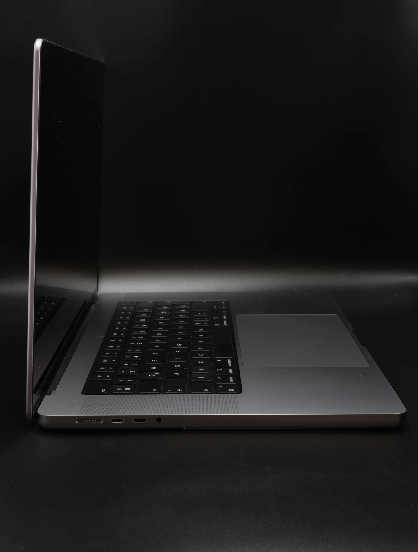 Apple MacBook Pro 16″ 2021 M1 Pro 1TB Space Gray 89% akku - 12 HÓ GARANCIA