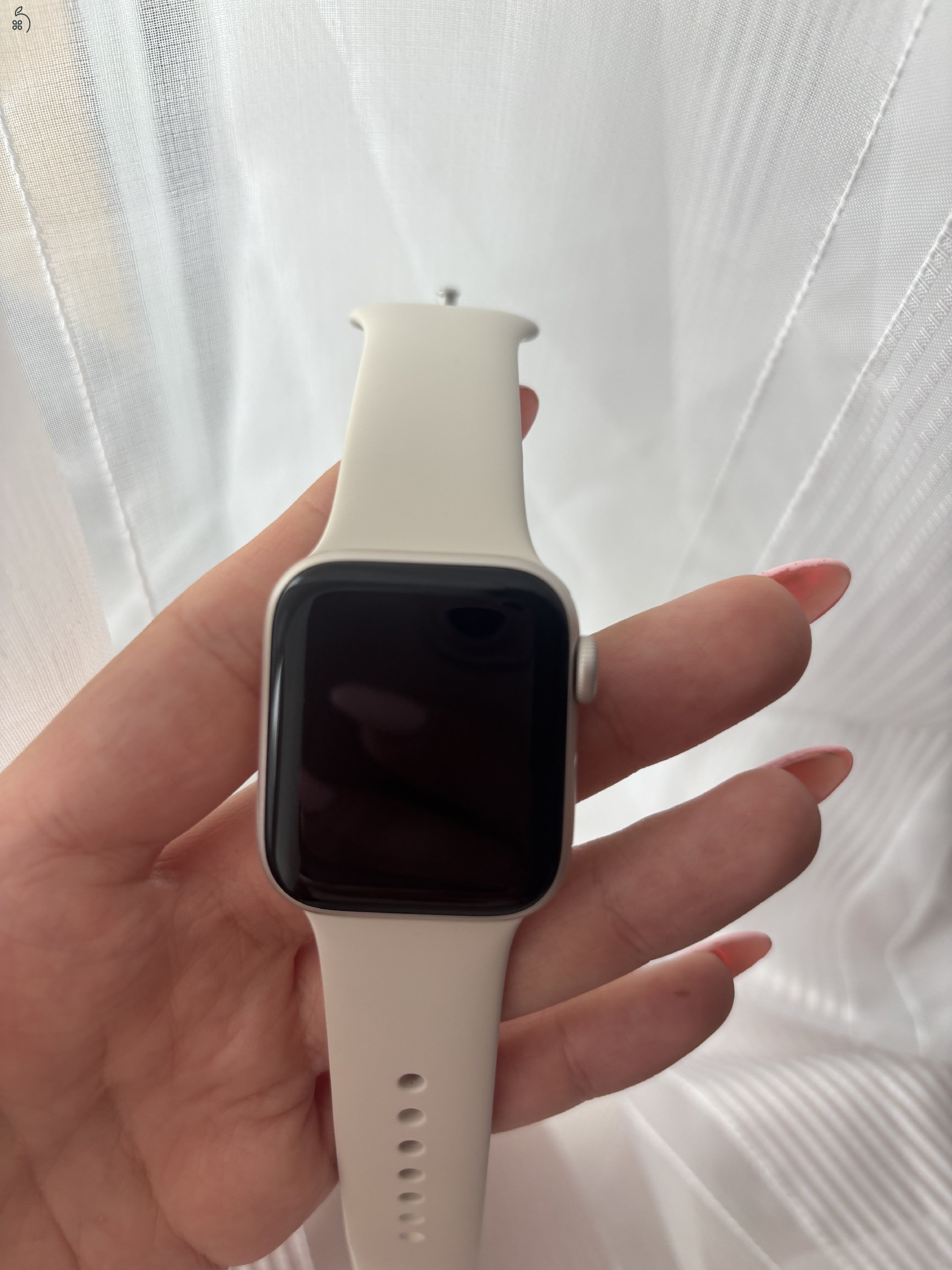 apple watch SE 3 (2025) 40mm, starlight