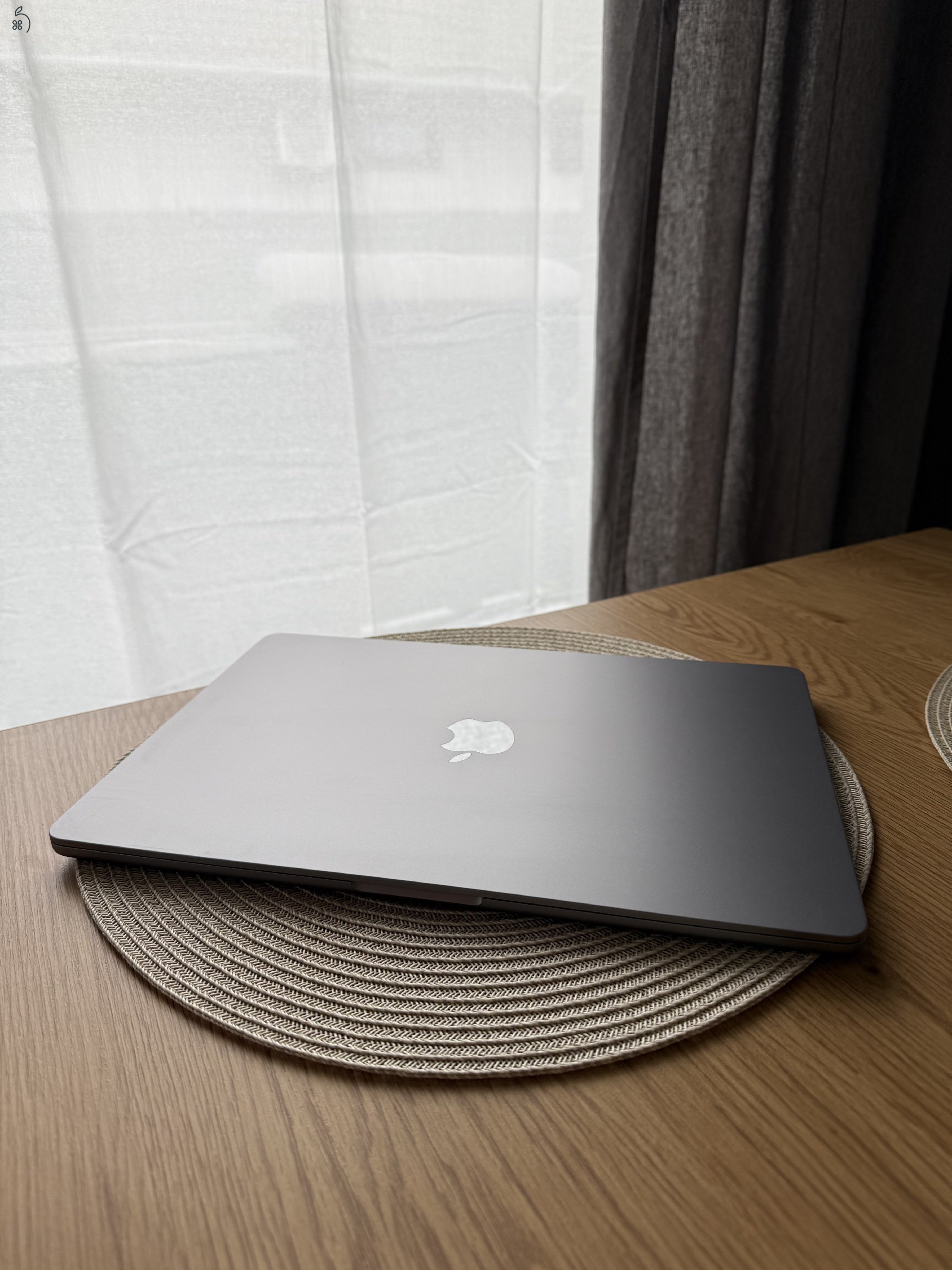 Apple MacBook Air 15” M3 / 8 GB / 256 GB