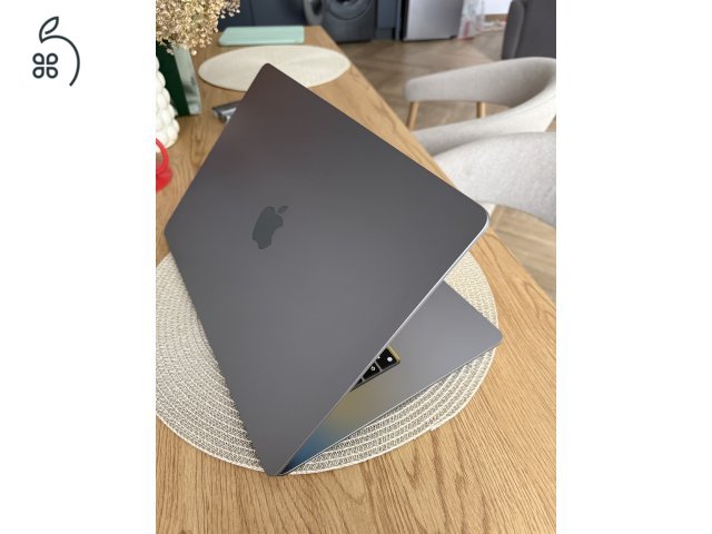 Apple MacBook Air 15” M3 / 8 GB / 256 GB
