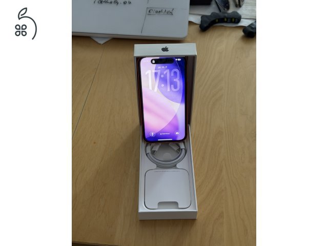 Eladó iPhone mobiltelefon újszerű akkumulátorral és Gorilla Glass védelemmel