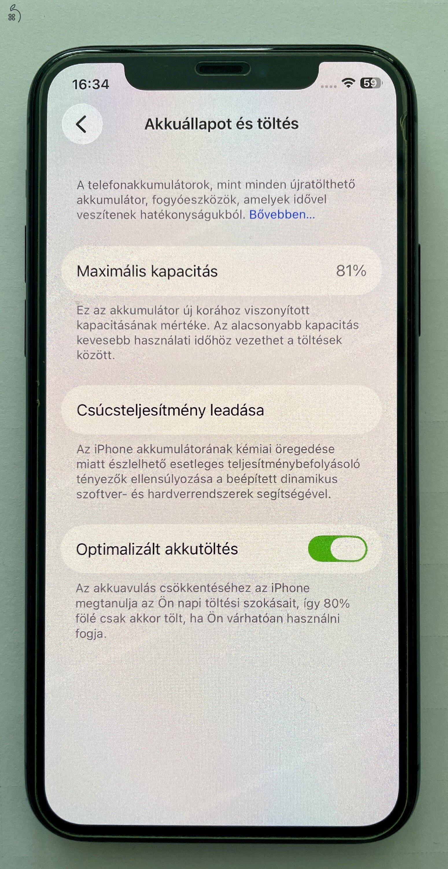 iPhone 11 Pro - 256 GB - Space Grey - apró hibával