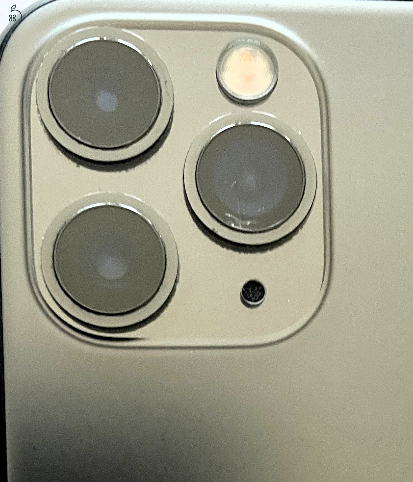 iPhone 11 Pro - 256 GB - Space Grey - apró hibával