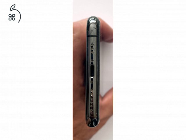 iPhone 11 Pro - 256 GB - Space Grey - apró hibával