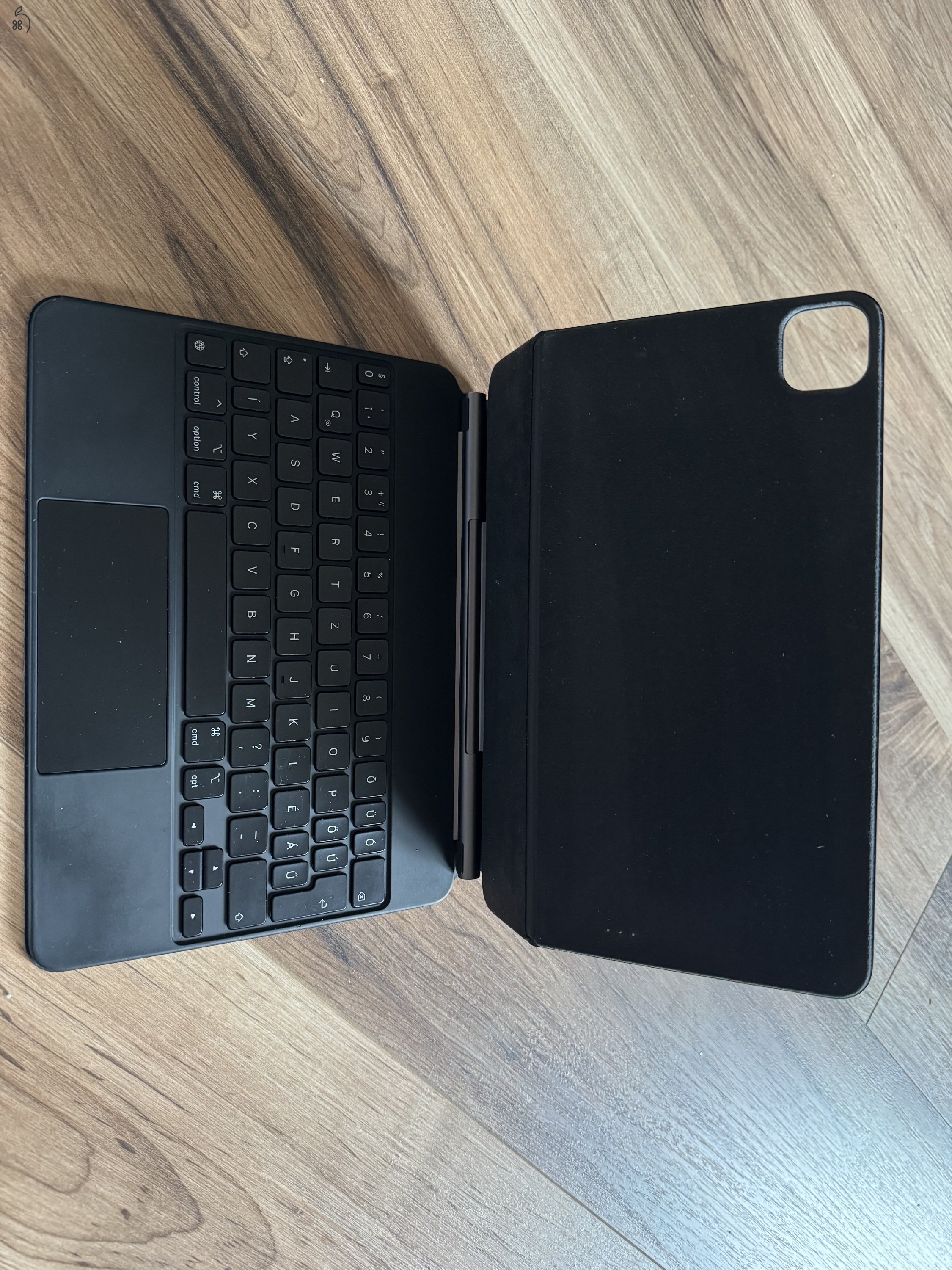iPad Magic Keyboard 11”