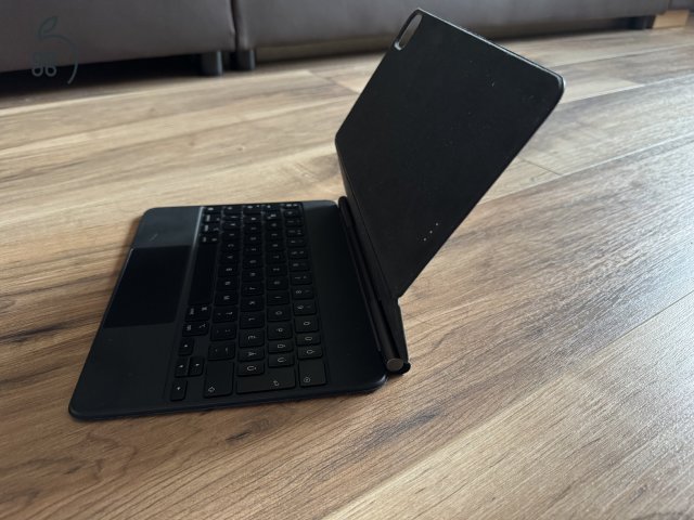 iPad Magic Keyboard 11”