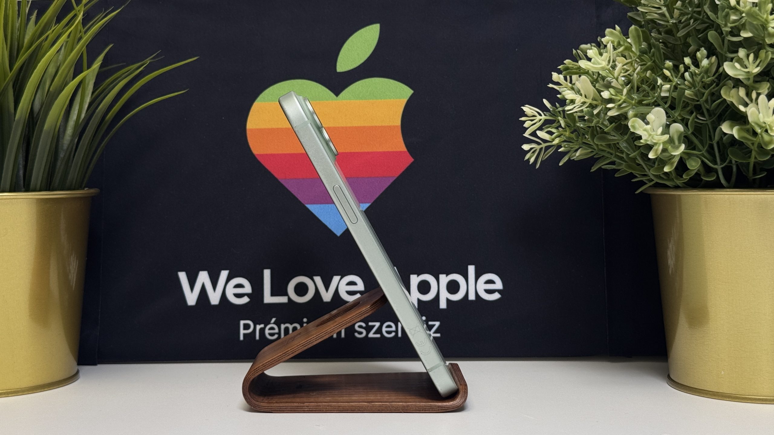 iPhone 15 128GB, Zöld, Független, Számla, 2 Év Garancia, 92%