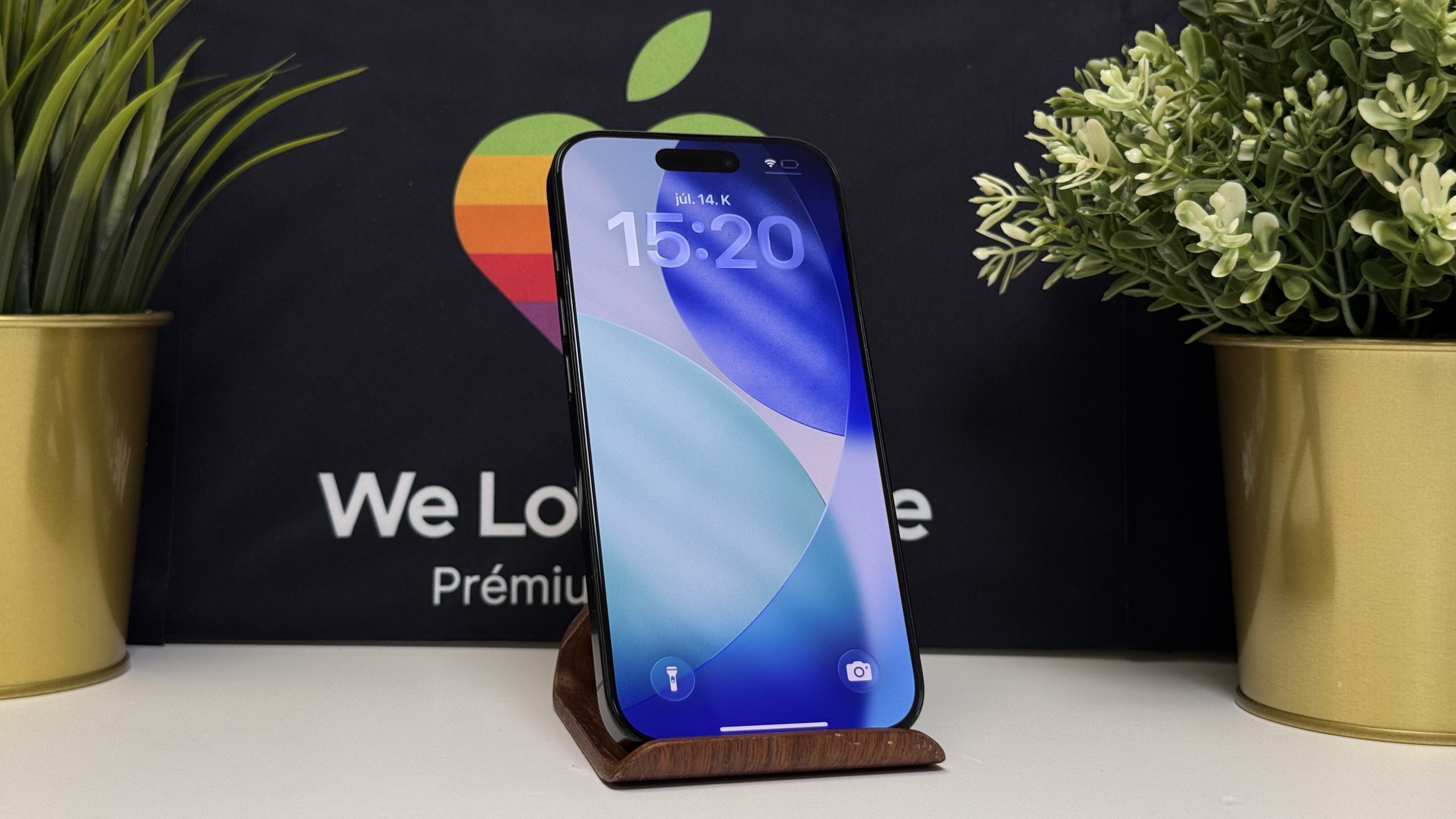 iPhone 16 Pro 256GB, Fekete Titán, Független, Számla, 2 Év Garancia, 88%