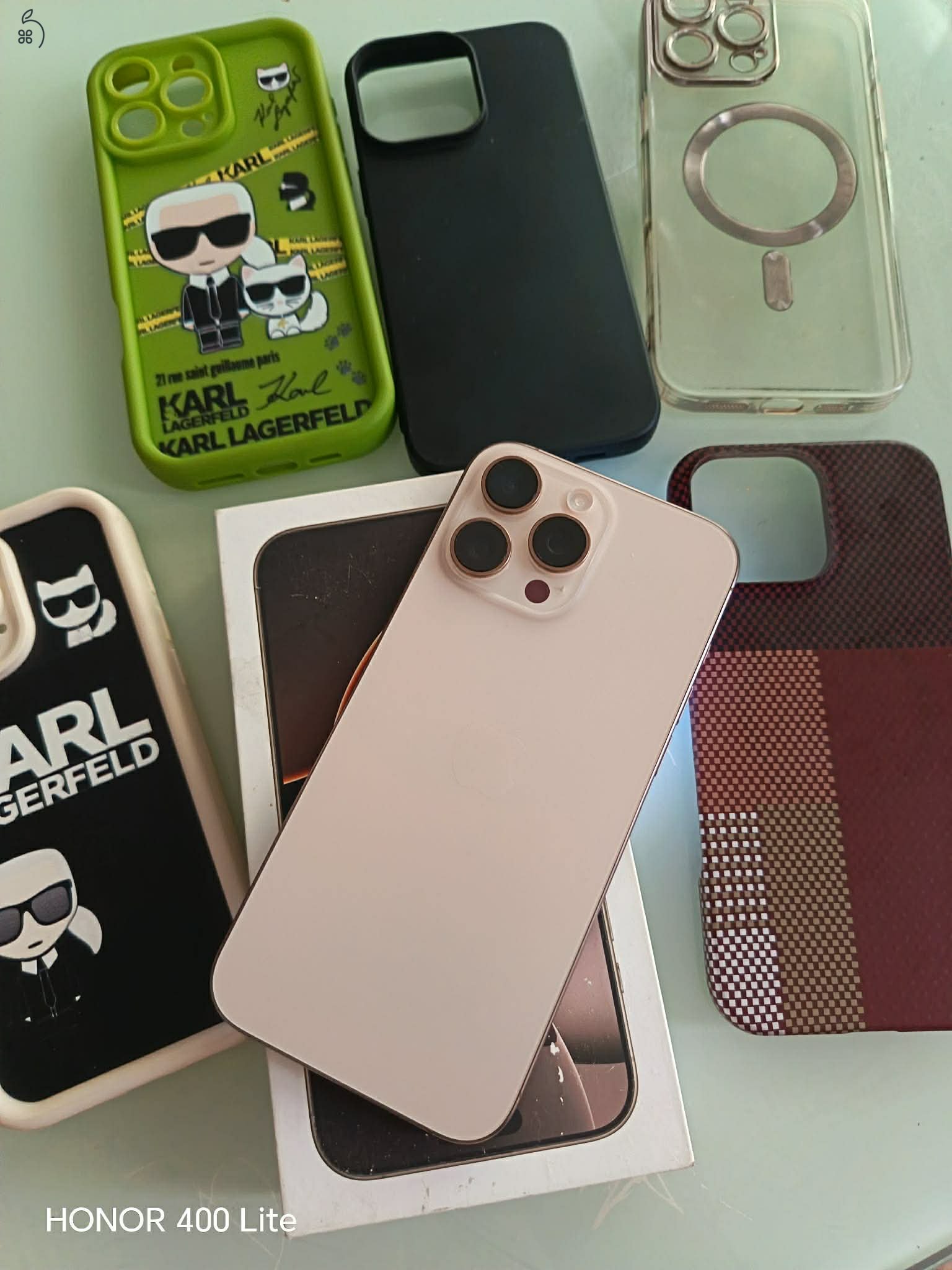 Eladó iPhone 16 Pro Max (256GB) – Karcmentes, makulátlan állapot + rengeteg extra!