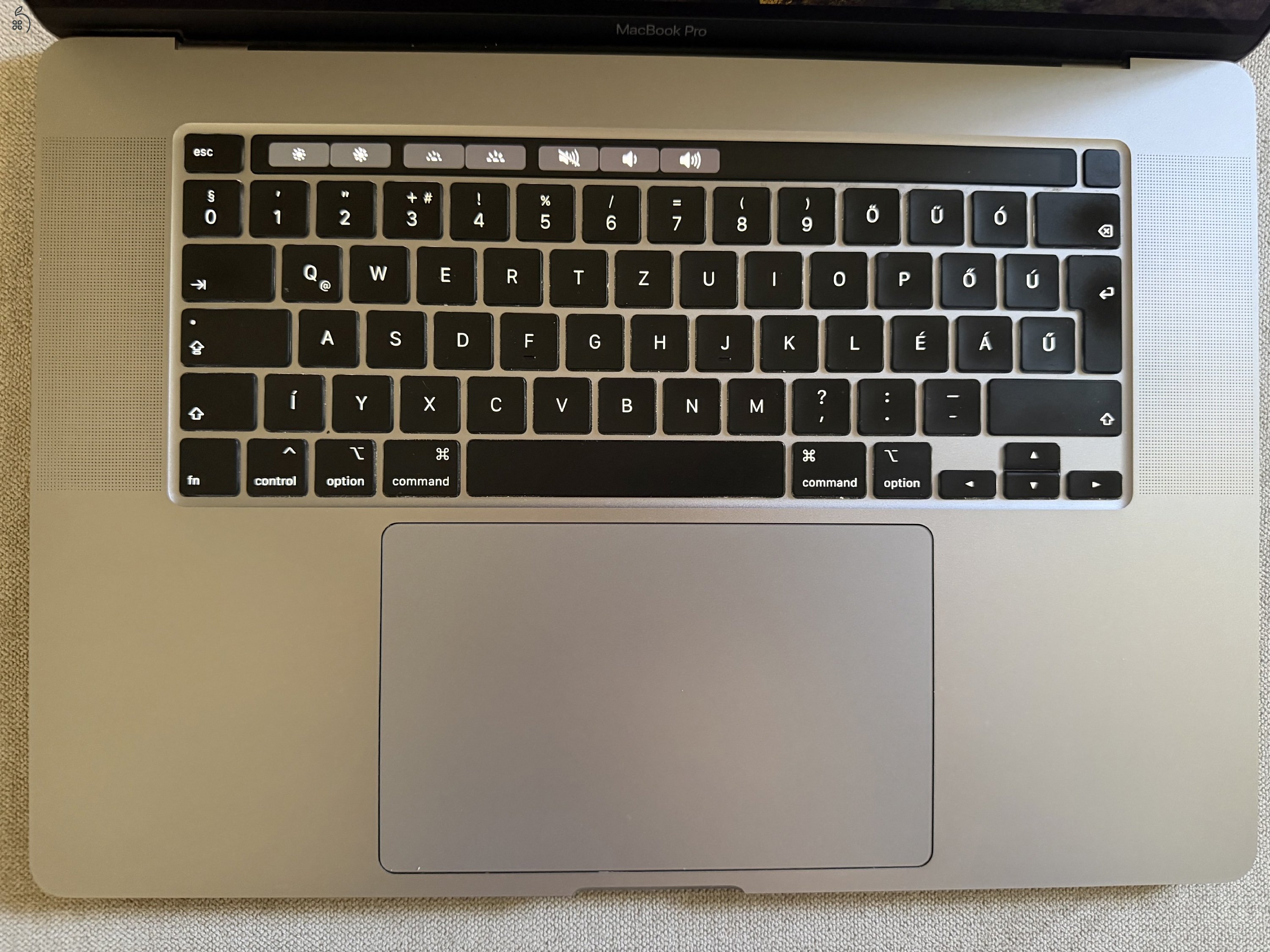 Apple MacBook Pro 16