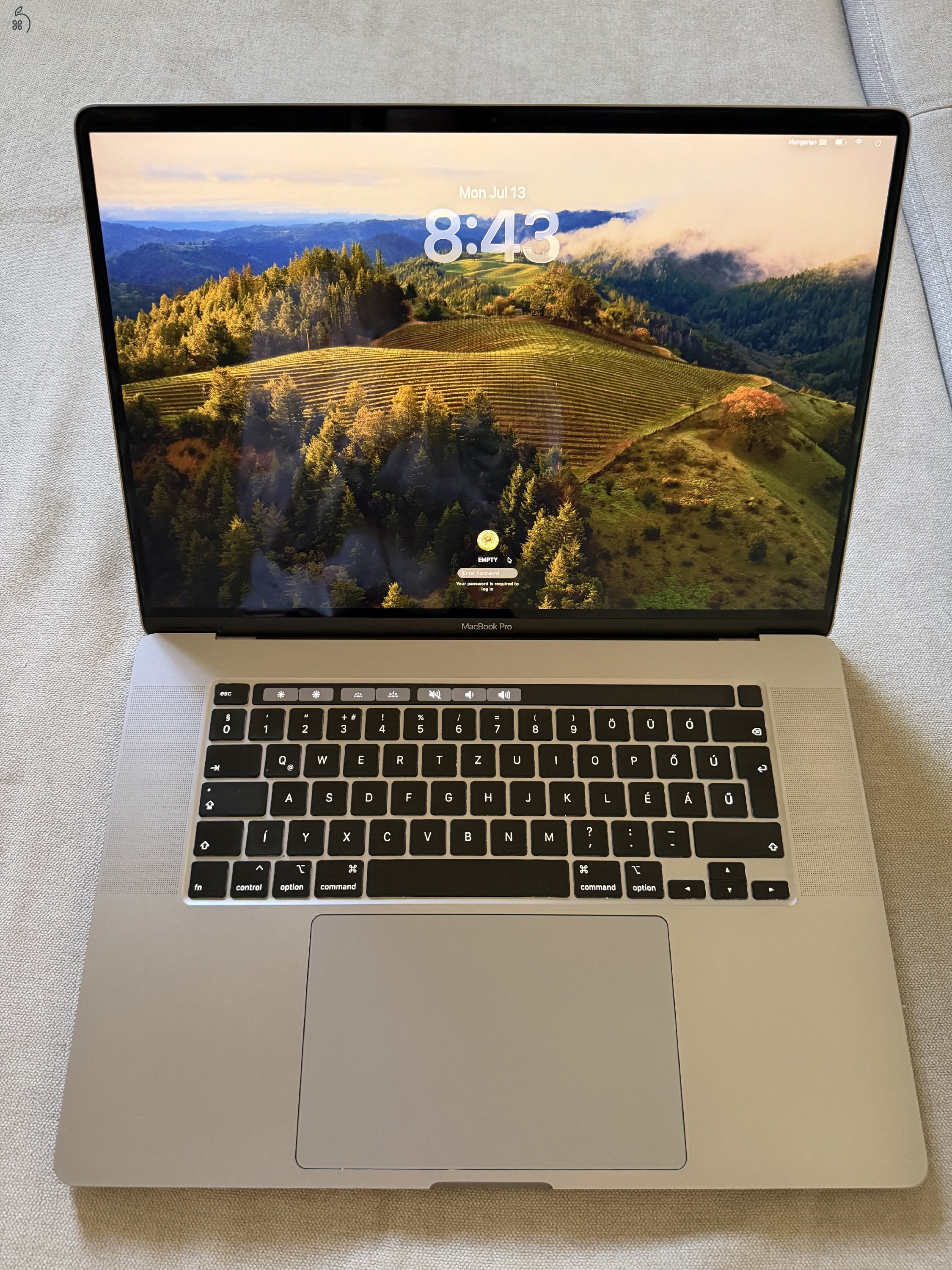 Apple MacBook Pro 16
