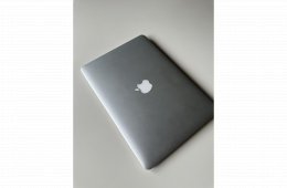 MacBook Air 13” 2017 – i5 / 8 GB RAM / 128 GB SSD