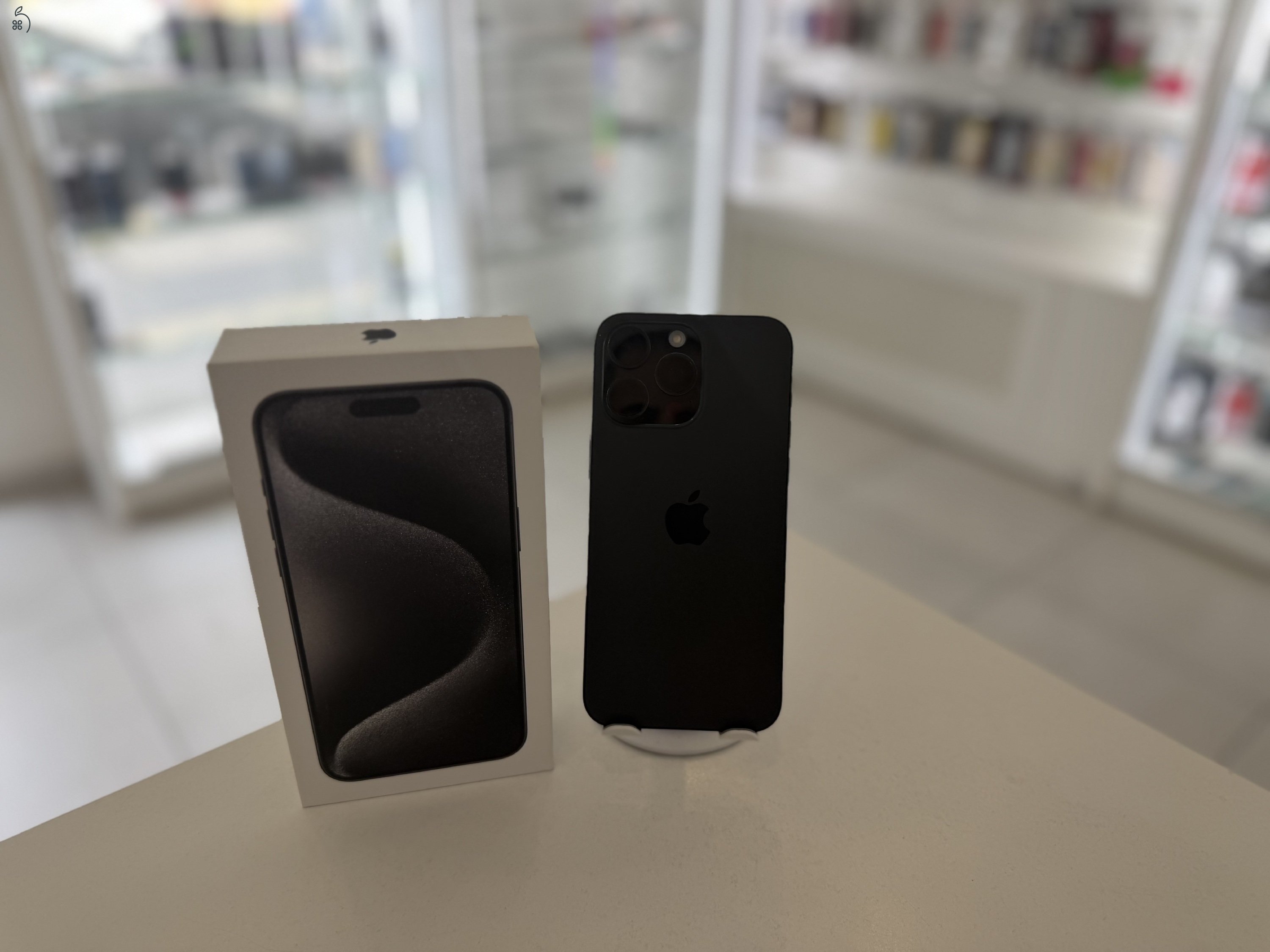 iPhone 15 Pro Max 256GB Független Újszerű/1 hónap gar./Akku 86%/p4950