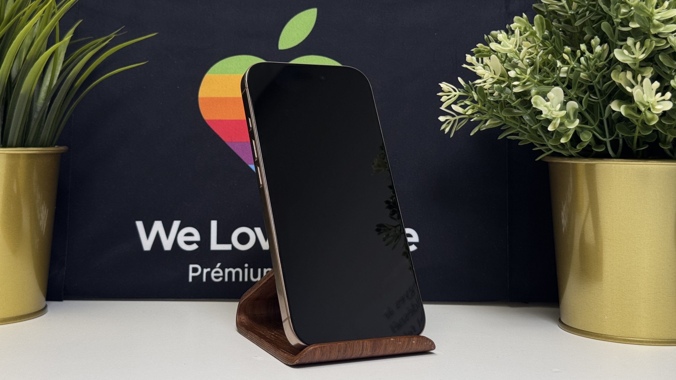 iPhone 16 Pro 256GB, Sivatagszínű Titán, Független, Számla, 2 Év Garancia, 88%
